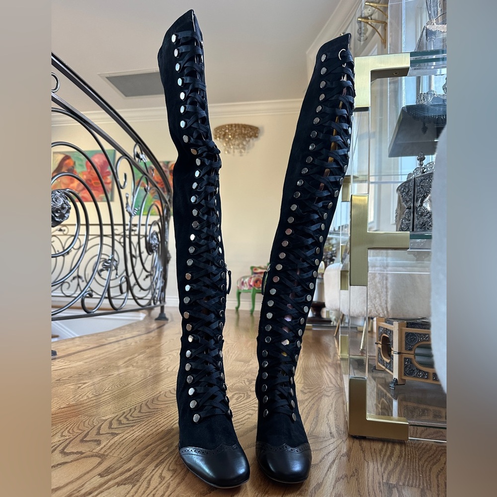 Vero Cuoio Boots - Picture 3 of 7